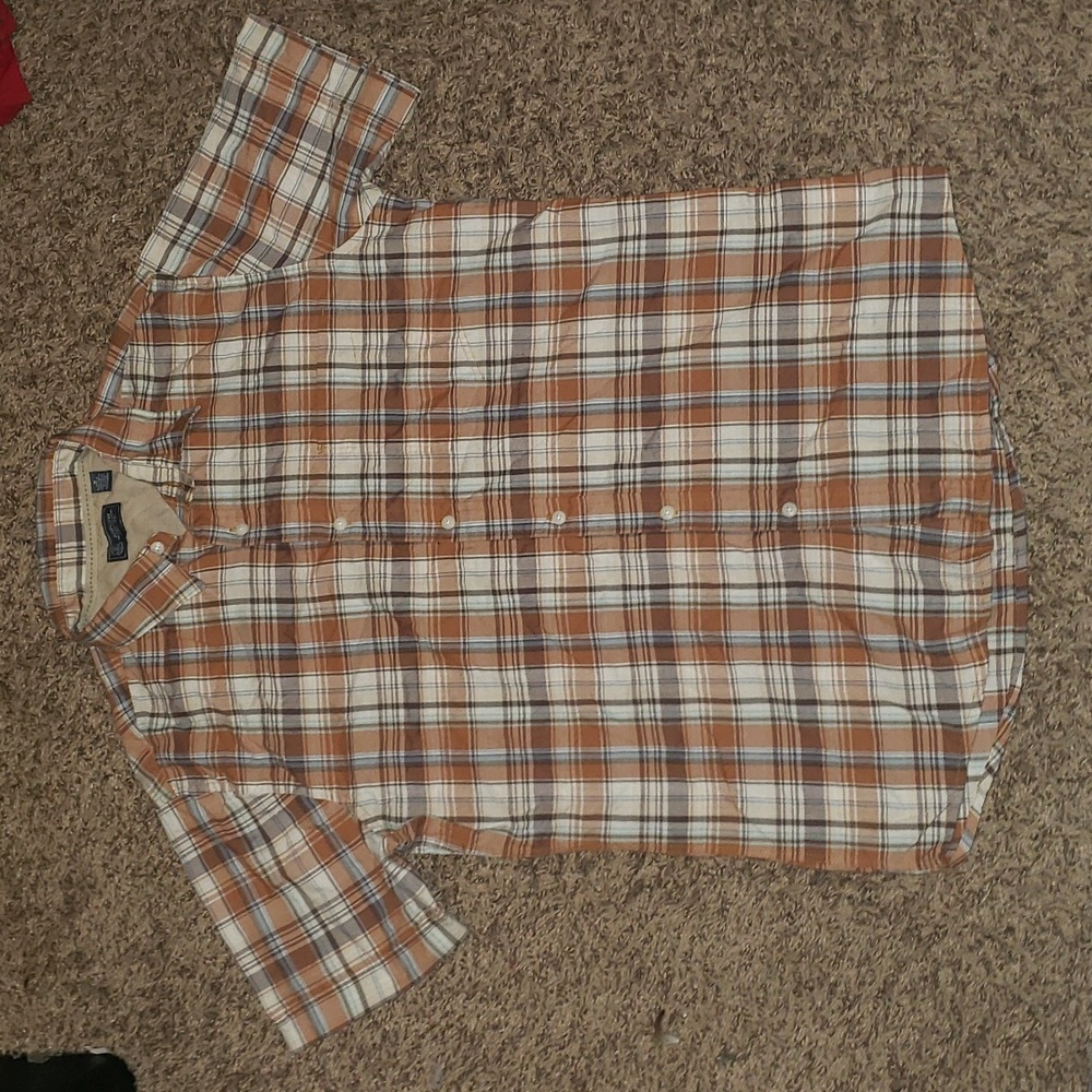 Mens short sleeve brown plaid button down shirt